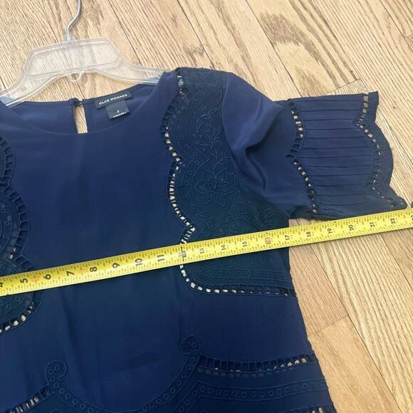CLUB‎ MONACO EYELET DRESS SIZE 2 - Picture 3 of 8